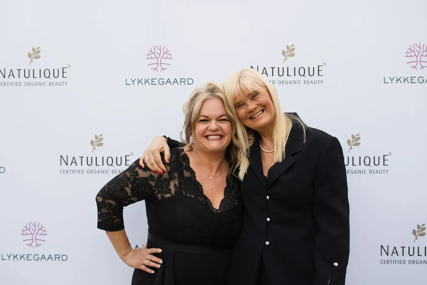 Root & Bloom founder Amber Lopez and NATULIQUE co-founder Mette at a NATULIQUE and LYKKEGAARD event